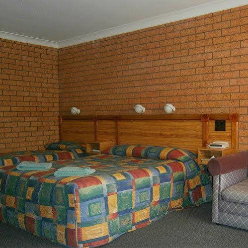 Aaron Inn Motel Narrabri Dış mekan fotoğraf